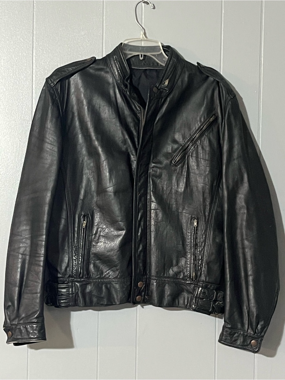 Men's Black Leather Bomber Jacket - Classic Zip Front